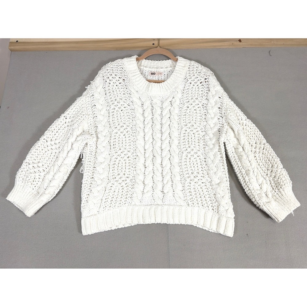 SO Women Cream White Chunky Cable Knit Pullover Sweater Size Medium